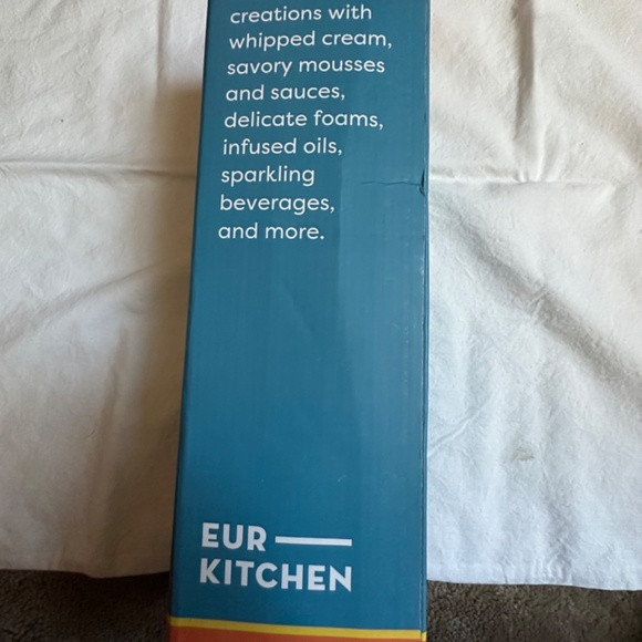 EUR Kitchen professional whipped cream dispenser ( Brand new) - Picture 3 of 4